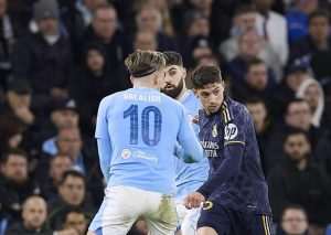 NOGOMETNA DRAMA NA ETIHADU: Real Madrid izbacio Manchester City, Modrić i Kovačić nisu realizirali penale Federico Valverde i Josko Gvardiol u utakmici protiv Reala / Foto: Anadolu