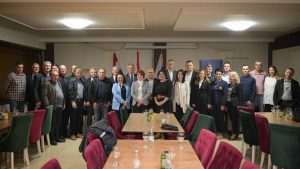 POSJET HRVATIMA SREDNJE BOSNE: Zvonko Milas sa kandidatima HDZ-a iz XI. izborne jedinice u Novom Travniku, Vitezu i Bugojnu Foto: IS HDZ