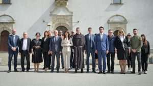 POSJET HRVATIMA SREDNJE BOSNE: Zvonko Milas sa kandidatima HDZ-a iz XI. izborne jedinice u Novom Travniku, Vitezu i Bugojnu Foto: IS HDZ