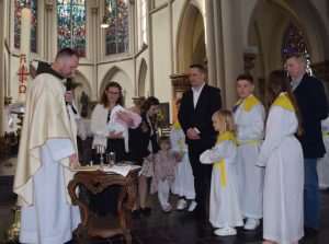 AACHEN: Kršteno šesto dijete u obitelji Markotić AACHEN: Kršteno šesto dijete u obitelji Markotić