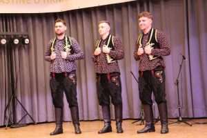 (FOTO i VIDEO) 50. OBLJETNICA FS "FRA FILIP GRABOVAC" IZ MAINZA: Okupili se mladi Hrvati iz cijele Njemačke, odlična zabava potrajala do dugo u noć FS Bukara Wiesbaden / Foto: Fenix (MD)