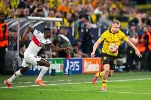 SJAJAN NOGOMET NA WESTFALENU: Borussia srušila PSG i stekla prednost pred uzvrat u Parizu Detalj s utakmice Borussia - PSG / Foto: Anadolu