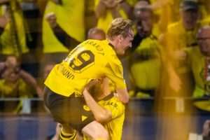SJAJAN NOGOMET NA WESTFALENU: Borussia srušila PSG i stekla prednost pred uzvrat u Parizu Detalj s utakmice Borussije (ILUSTRACIJA) / Foto: Anadolu