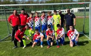 POVIJESNA PRILIKA ZA U-13 CROATIJE MÜNCHEN: D-juniori Croatije u nedjelju igraju utakmicu odluke za ulazak u Kreisligu Momčad D-juniora Croatije München sa trenerima / Foto: Fenix (SIM)