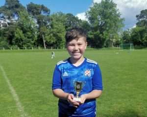 (FOTO) 10. SPORTSKI SUSRETI HRVATSKE NASTAVE U HESSENU (III): Donosimo još jedan nastavak teksta o susretu koji je obilježila igra, zajedništvo, smijeh i zabava Marko Sedout iz ekipe Čakovec iz Bad Hersfelda / Foto: Fenix (L. Bodalec)