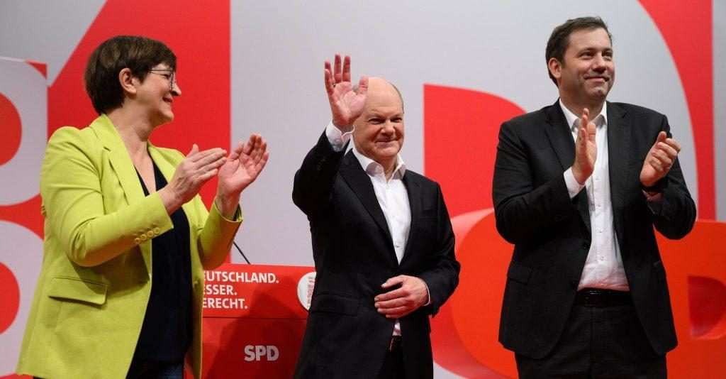 Kancelar Olaf Scholz (u sredini) / Foto: Bernd von Jutrczenka/dpa
