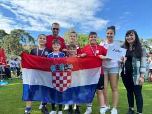 (FOTO) 10. SPORTSKI SUSRETI HRVATSKE NASTAVE U HESSENU (III): Donosimo još jedan nastavak teksta o susretu koji je obilježila igra, zajedništvo, smijeh i zabava 10. Sportski susreti Hrvatske nastave Hessen / Foto: Fenix (V. Jarček)