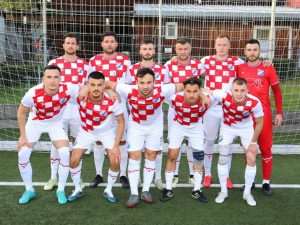 HRVATI STUTTGARTA VEĆ SLAVE POVRATAK U BEZIRKSLIGU: Uz 4 pogotka Davida Vukovića hrvatska momčad s 8:2 deklasirala OFK Beograd i korak je do osvajanja naslova prvaka Momčad Croatije Stuttgart / Foto: Fenix (Željko Cindrić)