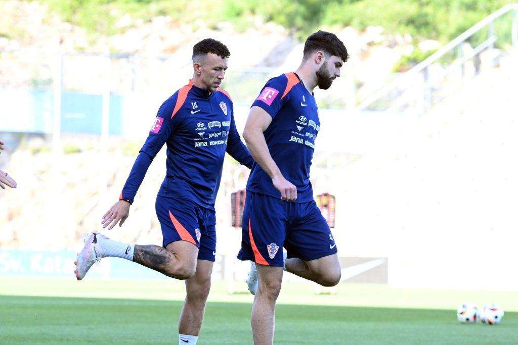 Ivan Perišić i Joško Gvardiol / Foto: Hina