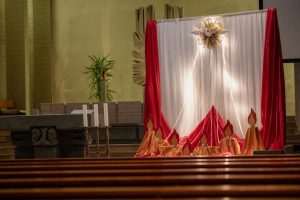 VELIKO SLAVLJE U OFFENBACHU NA MAJNI: Apostolski nuncij, nadbiskup Nikola Eterović podijelio sakrament Svete potvrde 65 krizmanika VELIKO SLAVLJE U OFFENBACHU NA MAJNI: Apostolski nuncij, nadbiskup Nikola Eterović podijelio sakrament Svete potvrde 65 krizmanika