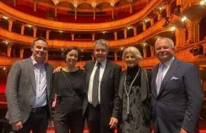 NAJUSPJEŠNIJI HRVATSKI DIRIGENT MLAĐE GENERACIJE: Premijera Verdijeve „I vespri siciliani“ u Opernhaus Zürich pod vodstvom hrvatskog dirigenta Ivana Repušića Premijera Verdijeve „I vespri siciliani“ u Opernhaus Zürich / Foto: Fenix ( I. Marić)