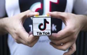 PET MILIJARDI LJUDI KORISTI DRUŠTVENE MREŽE: Facebook prvi po broju korisnika, TikTok na 5. mjestu – pogledajte sveukupni redoslijed Društvena mreža TikTok / Foto: Anadolu
