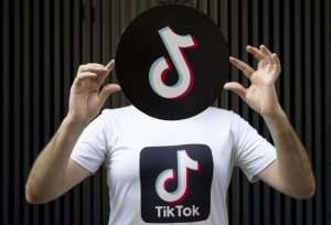 PET MILIJARDI LJUDI KORISTI DRUŠTVENE MREŽE: Facebook prvi po broju korisnika, TikTok na 5. mjestu – pogledajte sveukupni redoslijed Društvena mreža TikTok / Foto: Anadolu