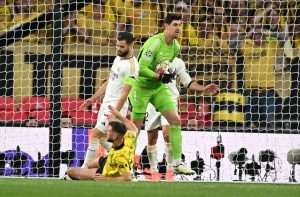 REAL PRVAK EUROPE: Kraljevski klub u drugom poluvremenu slomio Borussiju Dortmund, Modriću šesti trofej Lige prvaka Vratar Reala Thibaut Courtois / Foto: Anadolu