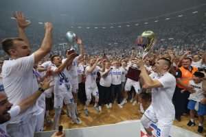 ZADAR UVJERLJIVO RAZBIO SPLIT: Prvi put obranili naslov prvaka Hrvatske Proslava KK Zadar / Foto: Hina