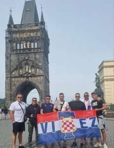 POGLEDAJTE FOTOGALERIJU: Berlin je u subotu na nekoliko sati postao "hrvatski grad", Hrvati su stigli iz cijele Europe Hrvatski navijači putuju prema Berlinu / Foto: Fenix (Ivica Džomba)