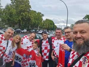 POGLEDAJTE FOTOGALERIJU: Berlin je u subotu na nekoliko sati postao "hrvatski grad", Hrvati su stigli iz cijele Europe Navijači u Berlinu / Foto: Fenix (SIM)