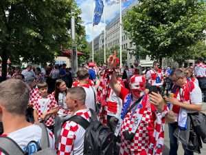 POGLEDAJTE FOTOGALERIJU: Berlin je u subotu na nekoliko sati postao "hrvatski grad", Hrvati su stigli iz cijele Europe Foto: Fenix (SIM)