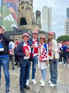POGLEDAJTE FOTOGALERIJU: Berlin je u subotu na nekoliko sati postao "hrvatski grad", Hrvati su stigli iz cijele Europe Foto: Fenix (SIM)