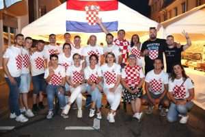(FOTO) TRI DANA FESTIVALA: Hrvati oduševili na 49. Neckarfestu u Rottenburgu Foto: Fenix (Ž.Cindrić)