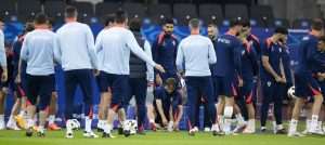SVI IGRAČI SU NA BROJU: "Vatreni" trenirali u Berlinu, vježbao i Gvardiol Trening hrvatske nogometne reprezentacije u Berlinu / Foto: Hina