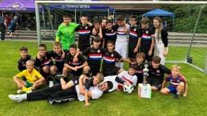 MÜNCHEN: Uz često izvođenje pobjedničke pjesme "Lijepa li si" iznimno uspješan vikend juniora Croatije München MÜNCHEN: Uz često izvođenje pobjedničke pjesme "Lijepa li si" iznimno uspješan vikend juniora Croatije München