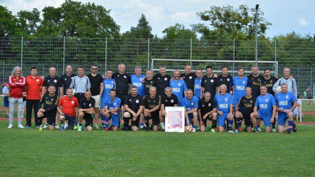 Zajednička fotografija veterana Croatije München i Croatije Frankfurt / Foto: Fenix (SIM)