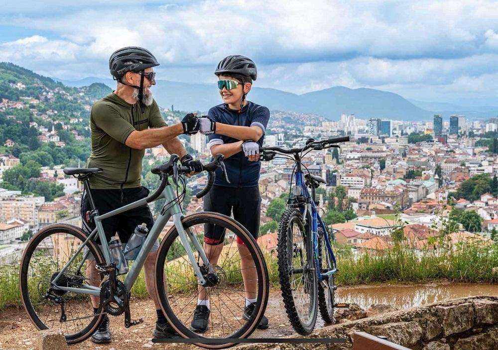 Otac i sin krenuli na put dug 1000 kilometara / Foto: Anadolu