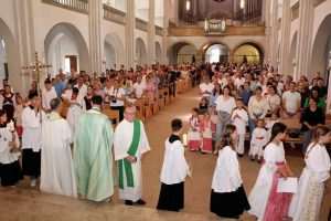 HKZ SV. NIKOLA TAVELIĆ STUTTGART BAD-CANNSTATT: Proslava dana župe i primanje u ministrantsku službu Proslava dana župe/ Foto: Fenix (Željko Cindrić)