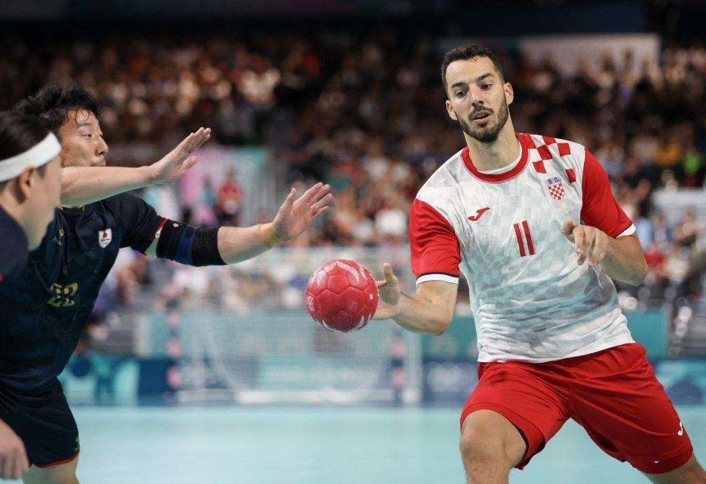 KAKVA DRAMA: Hrvatski rukometaši otvorili Olimpijske igre teško izborenom pobjedom protiv Japana Zvonimir Srna u utakmici protiv Japana / Foto: Hina