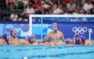 HRVATSKI VATERPOLISTI U FINALU: Veličanstvena pobjeda protiv Mađarske, u finalu protiv Srbije Vratar Marko Bijac sa suigračima slavi pobjedu / Foto: Hina