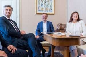 PREMIJER PLENKOVIĆ: Dubravka Šuica ponovo u Komisiji, ali je još prerano govoriti o resoru Andrej Plenković, Gordan Jandroković i Dubravka Šuica / Foto: Hina