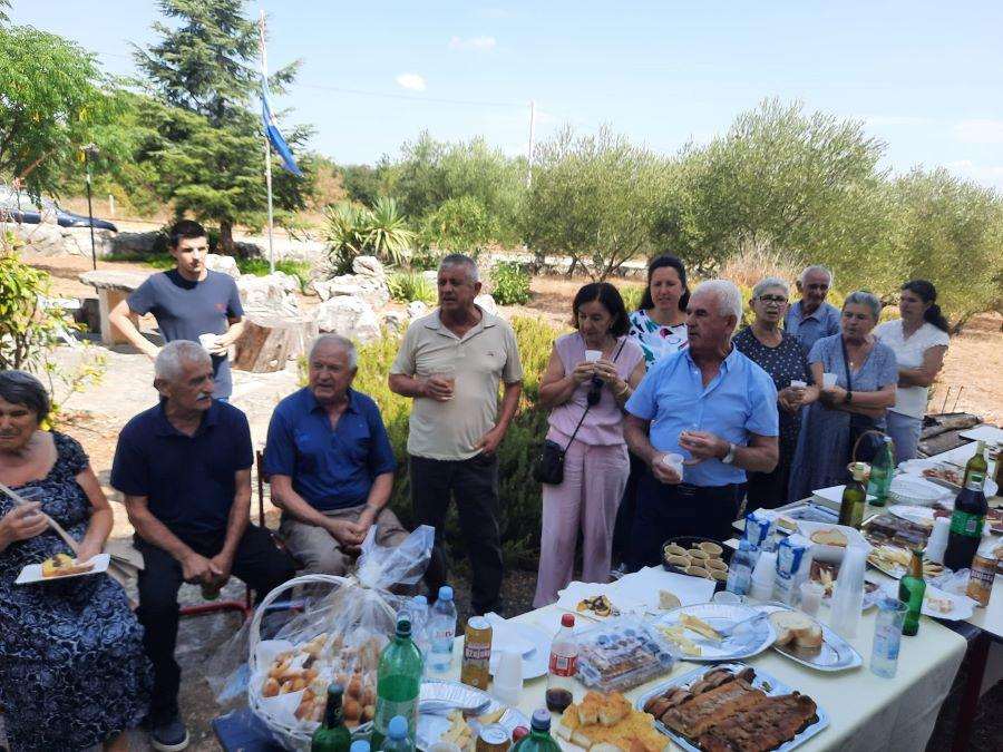 DON MLADEN KAČAN SE OPROSTIO OD SVOJIH ŽUPLJANA: Mještani Galovca se prisjetili njegovog dolaska i riječi koje im je tada uputio Foto: Fenix (MD)