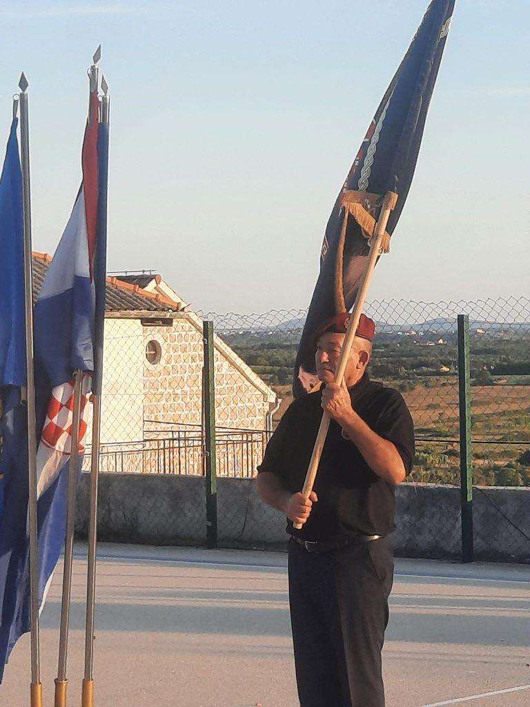 MNOGI SU U RADOVINU I ZAPLAKALI: Stipan Dundović je bio mlad, 23-godišnjak, pun snova i nade, ali nije se nimalo dvoumio u trenutku kada ga je njegova zemlja zvala Obljetnica hrvatskog branitelja Stipana Dundovića iz Radovina / Foto: Fenix (MD)