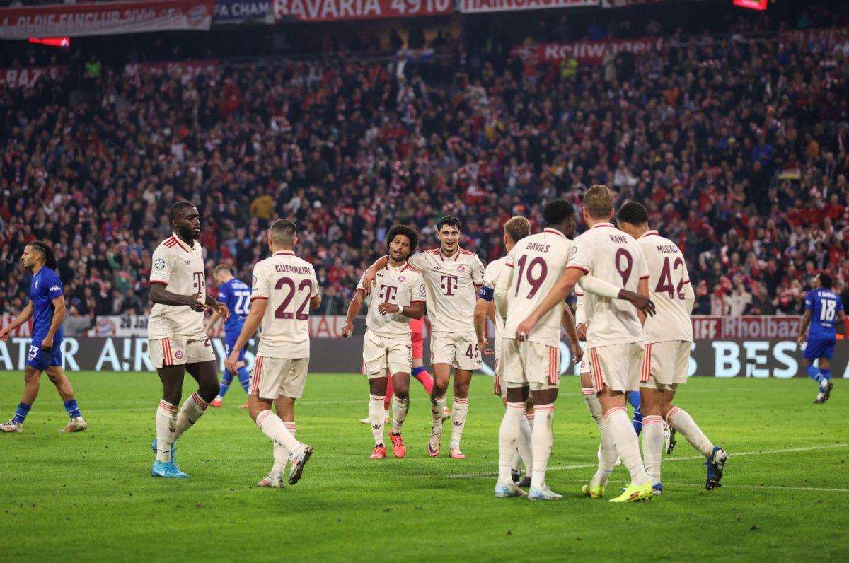 Igrači Bayerna slave pogodak protiv Dinama / Foto: Hina