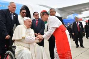 PAPA FRANJO DOPUTOVAO U JAKARTU: Započelo 45. prekooceansko apostolsko putovanje Papa Franjo doputovao u Jakartu / Foto: Anadolu