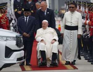 PAPA FRANJO DOPUTOVAO U JAKARTU: Započelo 45. prekooceansko apostolsko putovanje Papa Franjo doputovao u Jakartu / Foto: Anadolu