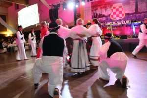 6. LIVANJSKA NOĆ (FOTO i VIDEO): Uz klapu Samoana pripadnici 4. generacije Livnjaka slavili u Heusenstammu kod Frankfurta Livanjska noć / Foto: Fenix (MD)
