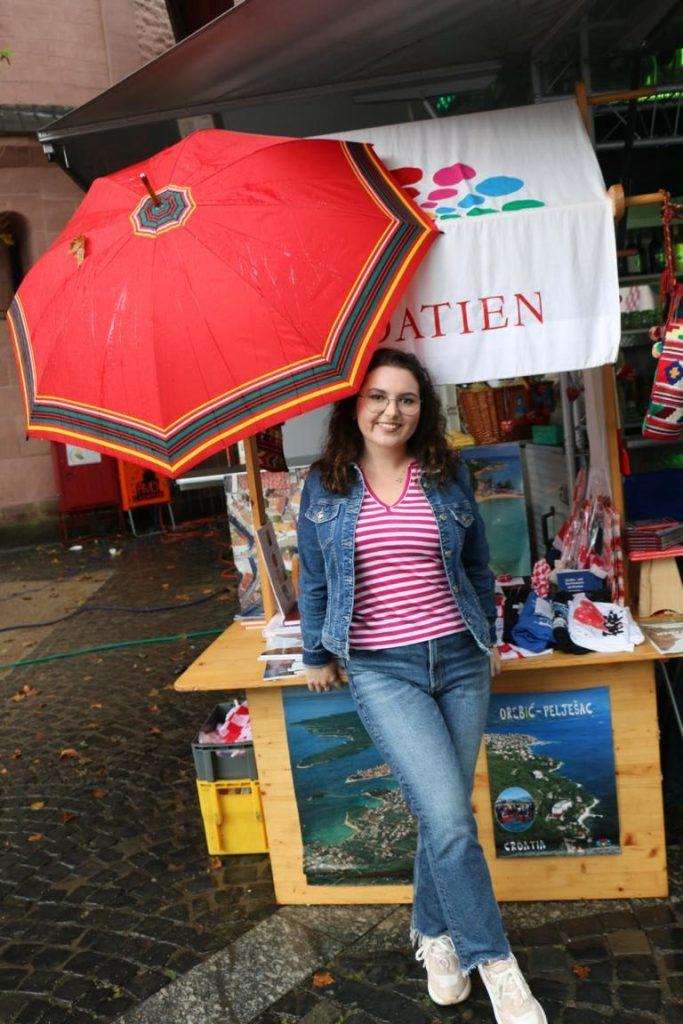 UNATOČ KIŠNOM DANU U MAINZU: Hrvati se predstavili na 49. Međunarodnom festivalu kultura, i ove godine im došao gradonačelnik Foto: Fenix (ID)