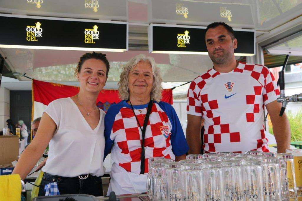 UNATOČ KIŠNOM DANU U MAINZU: Hrvati se predstavili na 49. Međunarodnom festivalu kultura, i ove godine im došao gradonačelnik Foto: Fenix (ID)