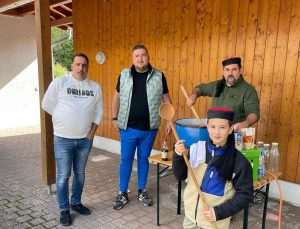 SVJEDOČANSTVO VJERE, ZAJEDNIŠTVA I LJUBAVI: 5. susret hrvatske katoličke mladeži u Crkvi Svetog Križa na Heumadenu 5. susret hrvatske katoličke mladeži / Foto: Fenix(Ž. Baković)