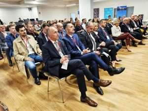 PILOT PROJEKT VLADE RH I HGK: U Beču o povratku iseljenih Hrvata u domovinu. Državni predstavnici i uspješne domaće tvrtke uvjeravali Hrvate da se isplati vratiti Publika i uzvanici/ Foto: S. Herek