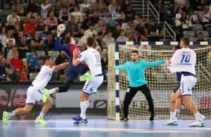 RUKOMETNA LIGA PRVAKA: Barcelona tijesno s 31-29 pobijedila Zagreb, Filip Glavaš s 9 pogodaka najefikasniji na utakmici Detalj s utakmice Zagreb - Barcelona / Foto: Hina