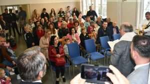 FRIEDRICHSHAFEN: Otvorene obnovljene prostorije Hrvatske kulturne udruge Velebit Detalj s otvorenja novoobnovljenih prostorija Hrvatske kulturne udruge Velebit / Foto: Fenix (Vjekoslav Pavković)