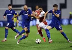 DINAMO ISPUSTIO POBJEDU NA MAKSIMIRU: Monaco izjednačio u završnici - Bjelica dobio crveni karton Josip Mišić i Petar Sučić u utakmici protiv Monaca / Foto: Hina
