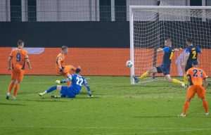 REZULTATI EUROPSKE I KONFERENCIJSKE LIGE: Remi Fenera i ManU-a, Porto bolji od Hoffenheima, Eintracht s 1:0 savladao Rigas, Chelsea u Ateni s 4:1 pregazio Panathinaikos, Celje s 5:1 pobijedilo Istanbul Detalj s utakmice Celje (ILUSTRACIJA) / Foto: