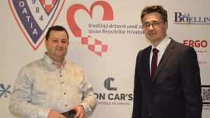 CROATIA HEILBRONN PROSLAVILA 40 GODINA POSTOJANJA: Svečana zabava uz nastup folkloraša iz Heilbronna i Stuttgarta, Eventum Banda i Mate Bulića CROATIA HEILBRONN PROSLAVILA 40 GODINA POSTOJANJA: Svečana zabava uz nastup folkloraša iz Heilbronna i Stuttgarta, Eventum Banda i Mate Bulića