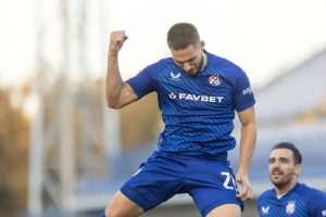 ŠOK NA MAKSIMIRU: Osijek s 4-2 iznenadio i pobijedio Dinamo u Zagrebu Na slici Marko Pjaca slavi pogodak / Foto Hina