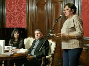 INFORMATIVNO UMJETNIČKA VEČER: U Veleposlanstvu RH u Beču “Pjesničkom riječju STOP nasilju nad ženama” Pjesnikinja Jadranka Klabučar Gros