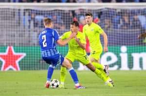 DINAMO PREGAZIO SLOVAN: Modra momčad u Bratislavi upisala veliku 4:1 pobjedu u Ligi prvaka Dario Špikić i Petar Sučić / Foto: Hina